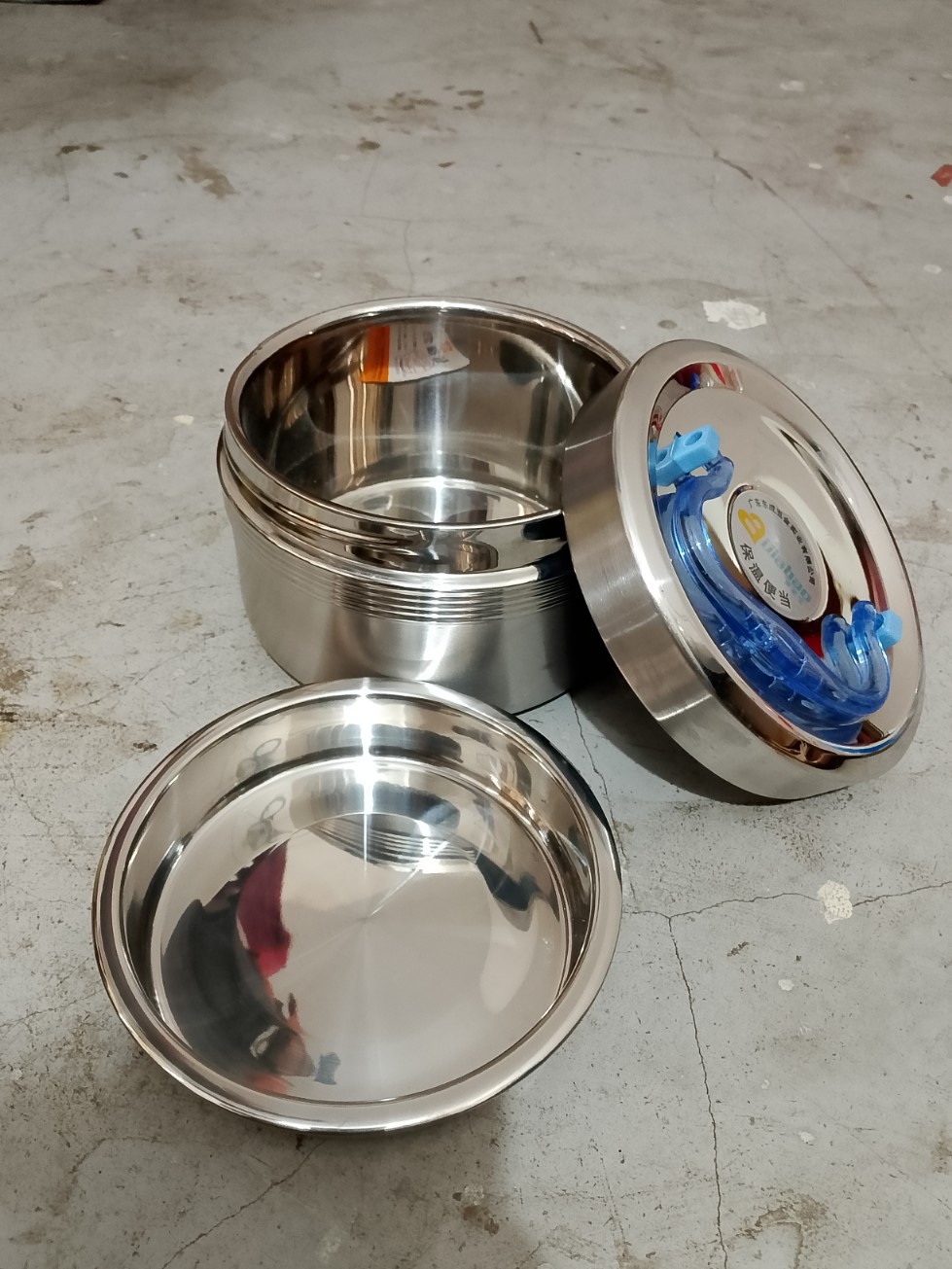 Round Still office lunch box 2